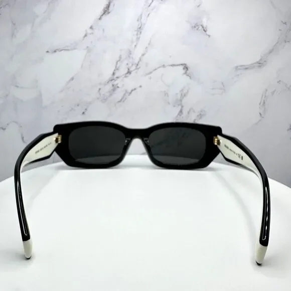 New PRADA Sunglasses - Picture 15 of 16